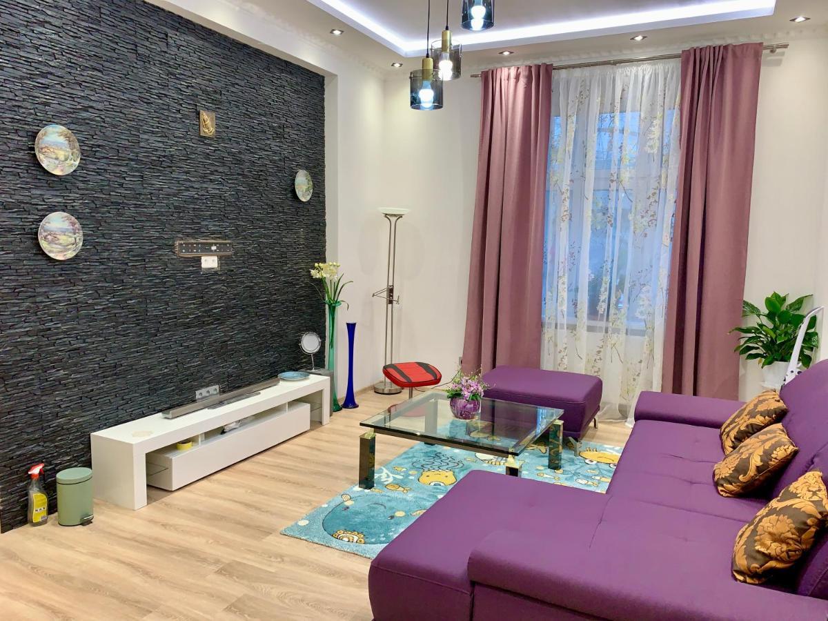 Appartement Galaxy à Karlovy Vary Extérieur photo